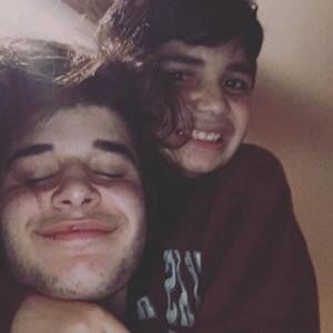 Meet your Posher, Khalid